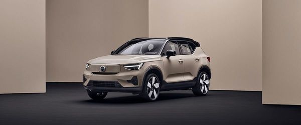 Volvo EX40 Extended Range Plus SE - 2026