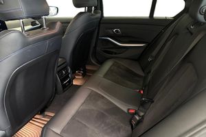 BMW 320 bild 15