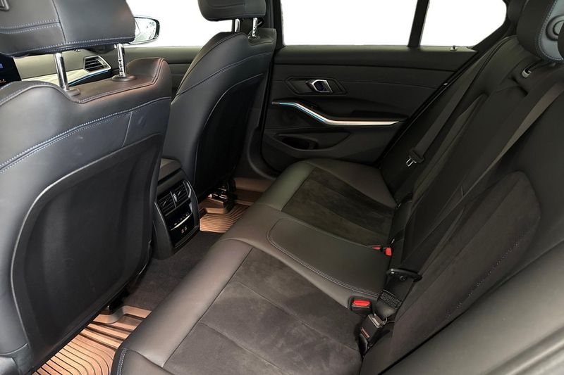 BMW 320 bild 15