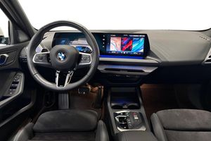 BMW 120 bild 8