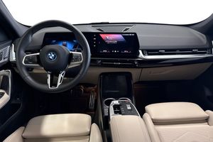 BMW X1 bild 8