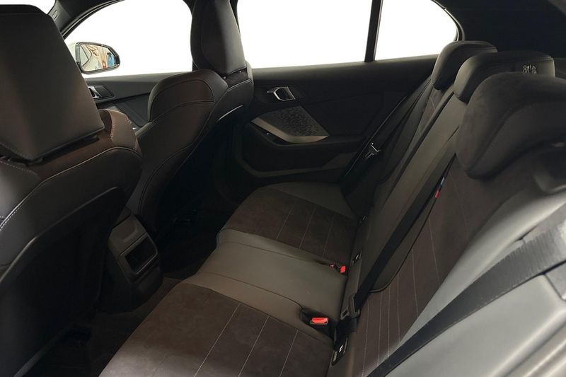 BMW 120 bild 15