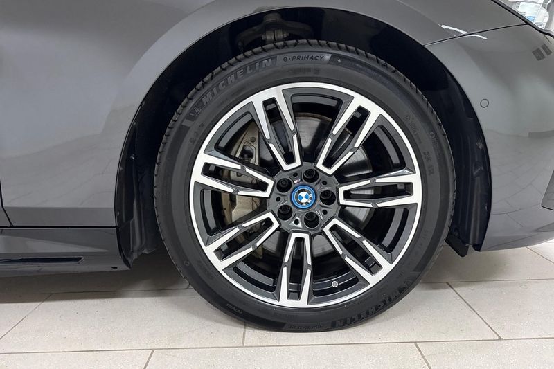 BMW 550 bild 18