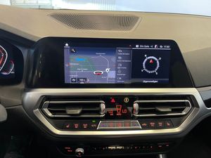 BMW 320 bild 8