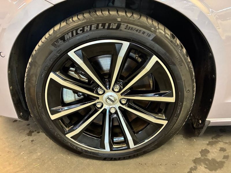 Volvo V60 bild 5