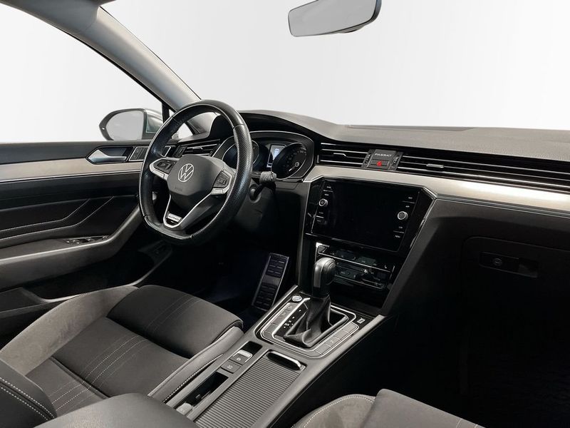 Volkswagen Passat bild 9