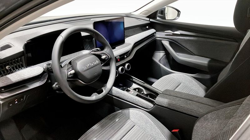 Skoda Superb bild 8