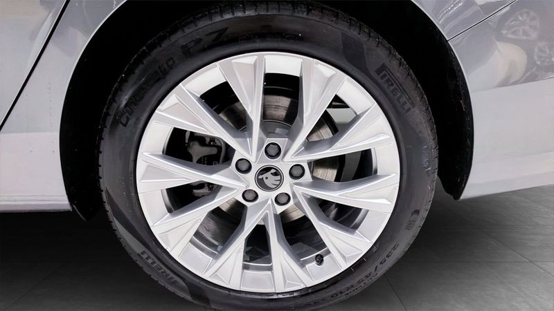 Skoda Superb bild 12