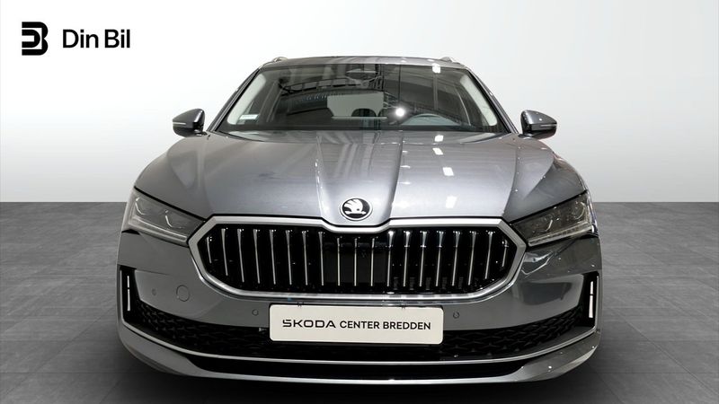 Skoda Superb bild 2