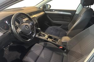 Volkswagen Passat bild 14