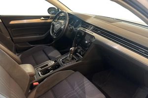 Volkswagen Passat bild 7