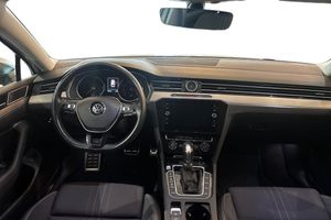 Volkswagen Passat bild 10