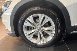 Volkswagen Passat bild 17