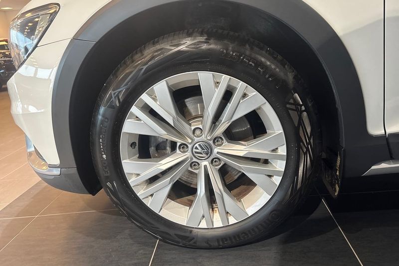 Volkswagen Passat bild 17