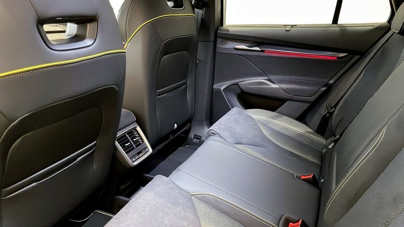 Skoda Enyaq bild 9