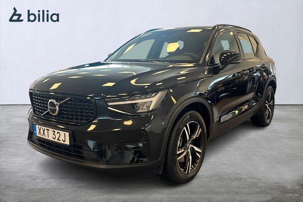 Volvo XC40 B4 FWD Bensin Plus Dark - 2025