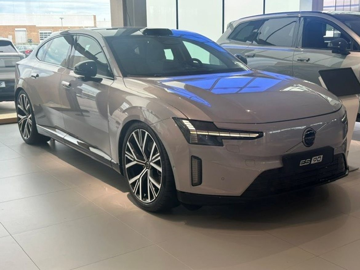 Volvo ES90
