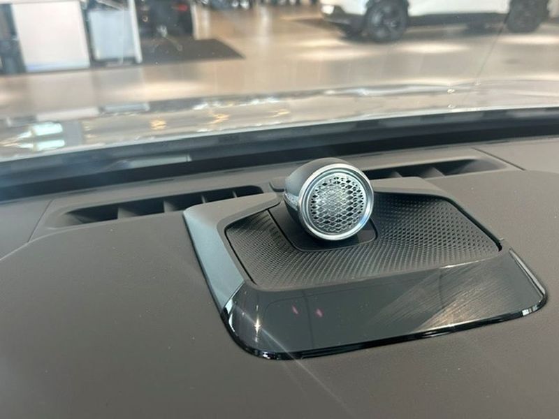 Volvo ES90 bild 11