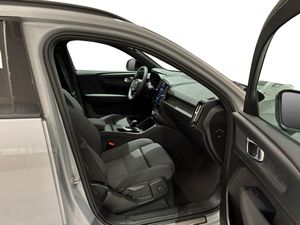 Volvo EX40 bild 4