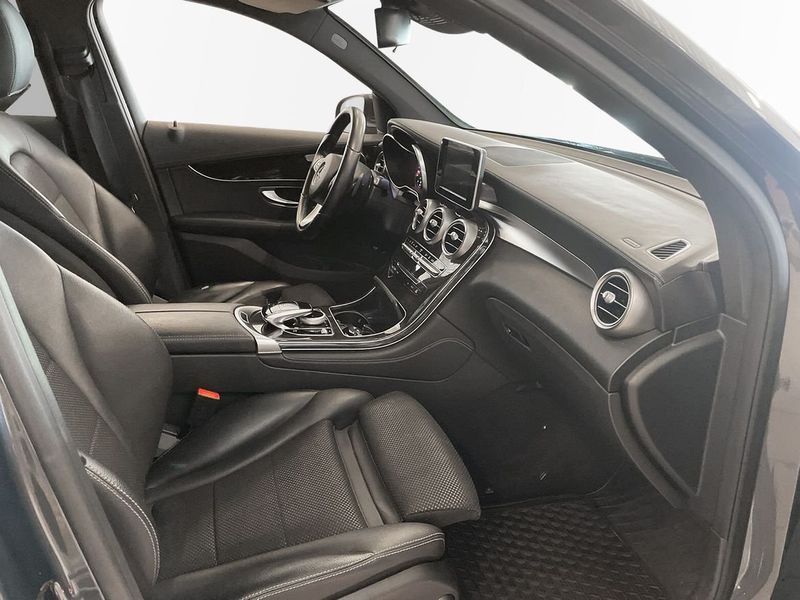 Mercedes GLC220 bild 6