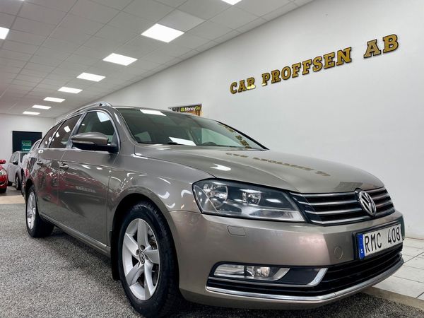 Volkswagen Passat Variant 2.0 TDI BlueM ,NY BES UA,KAMREM BYTT . - 2013