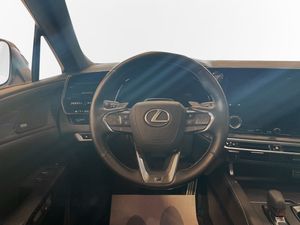 Lexus RX bild 9