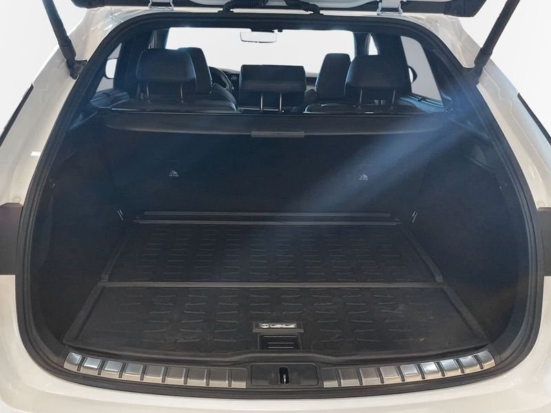 Lexus RX bild 10