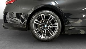 BMW 530 bild 9