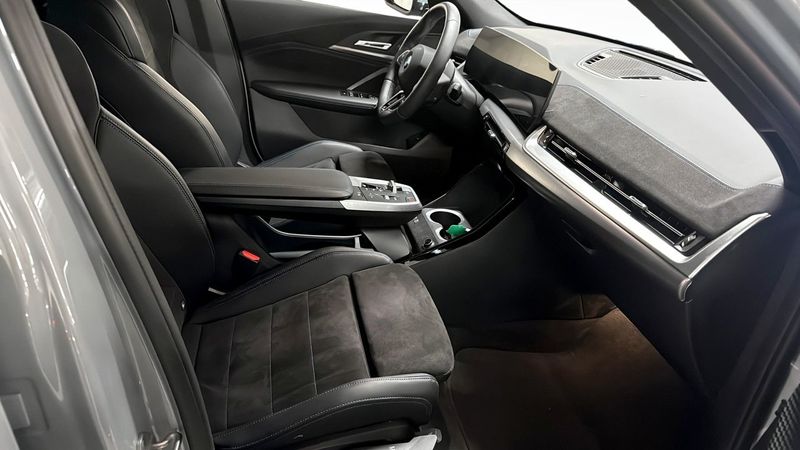 BMW iX2 bild 3