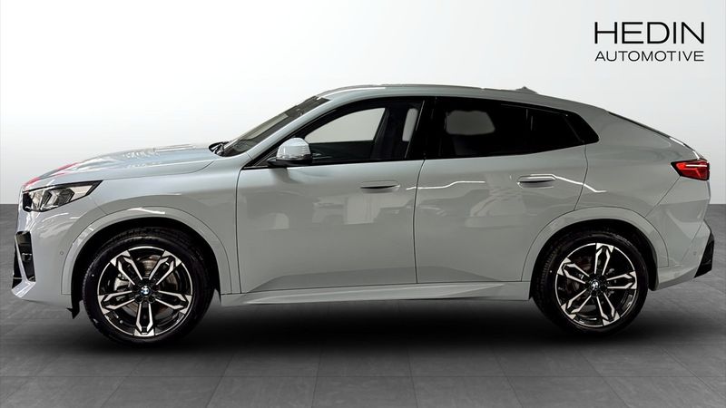 BMW iX2 bild 6