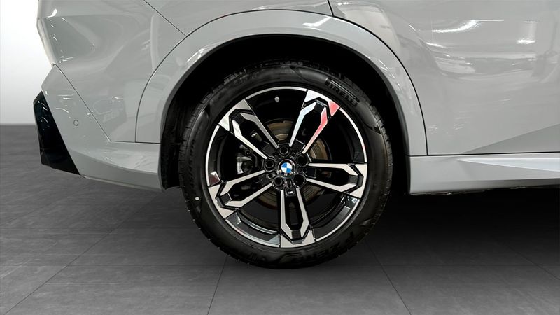 BMW iX2 bild 9