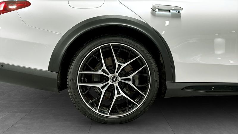 Mercedes E300 bild 9