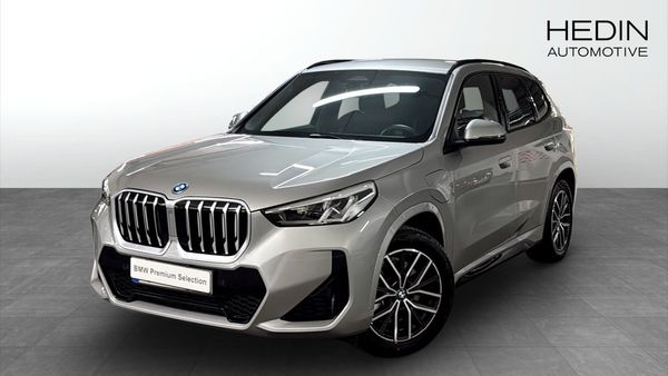BMW X1 xDrive25e M sport / Dragkrok / Driving assistant plus - 2026