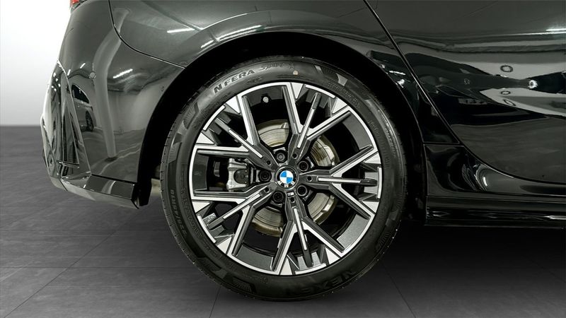 BMW 120 bild 9