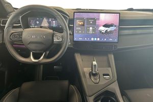 Lynk & Co 01 bild 10