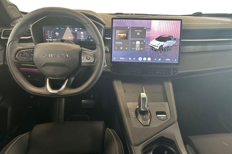 Lynk & Co 01 bild 10
