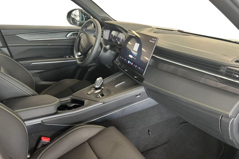 Lynk & Co 01 bild 7