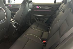 Lynk & Co 01 bild 13