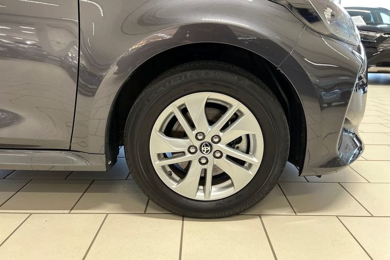 Toyota Yaris bild 17