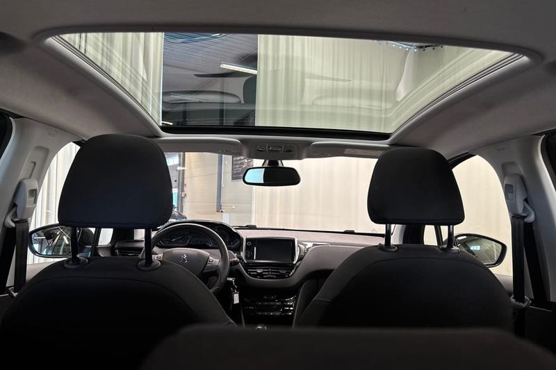 Peugeot 208 bild 20