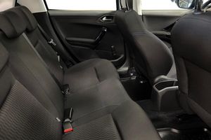 Peugeot 208 bild 11