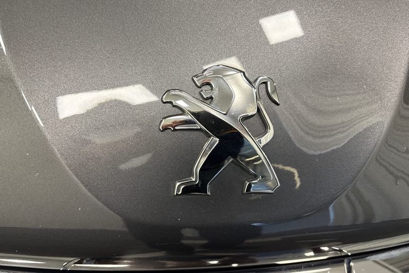 Peugeot 208 bild 18