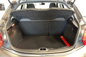 Peugeot 208 bild 13