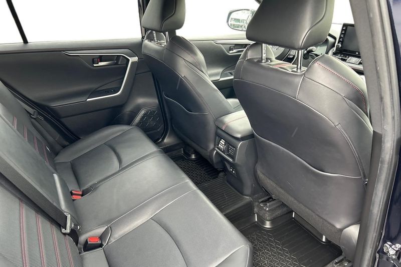 Toyota RAV4 bild 11