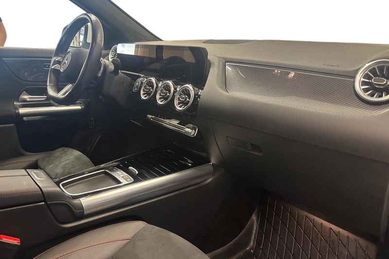 Mercedes GLA250+ bild 10