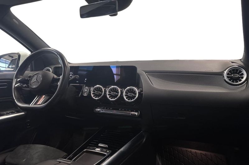Mercedes GLA250+ bild 9