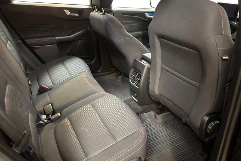 Ford Kuga bild 11