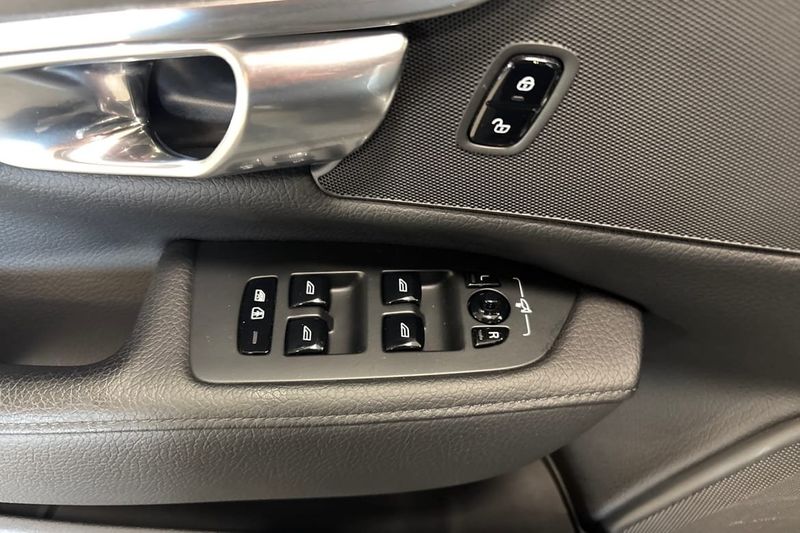 Volvo S90 bild 24