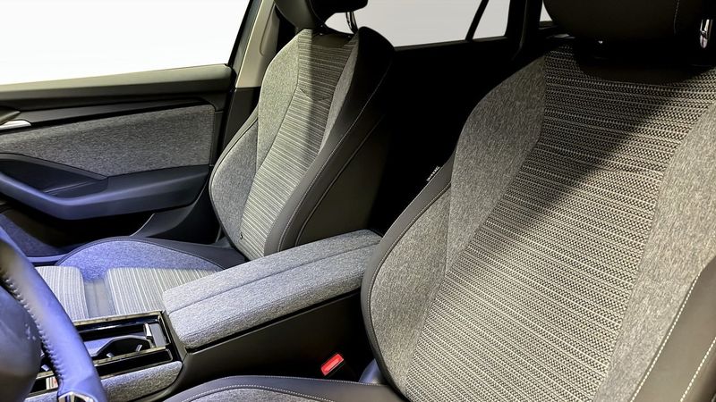 Skoda Superb bild 8