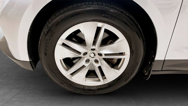 Skoda Enyaq bild 6